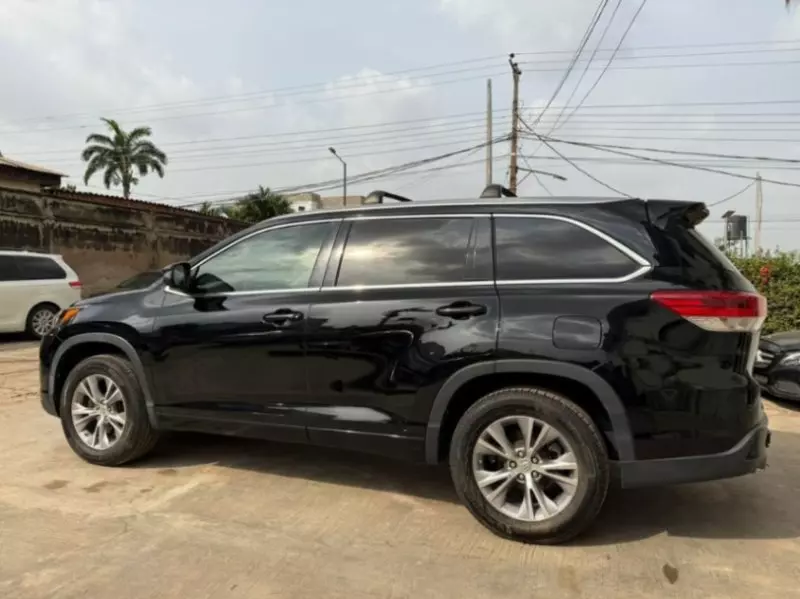Toyota Highlander - 2014