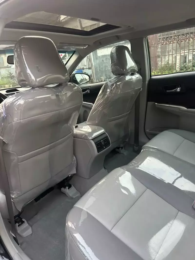 Toyota Camry   - 2013