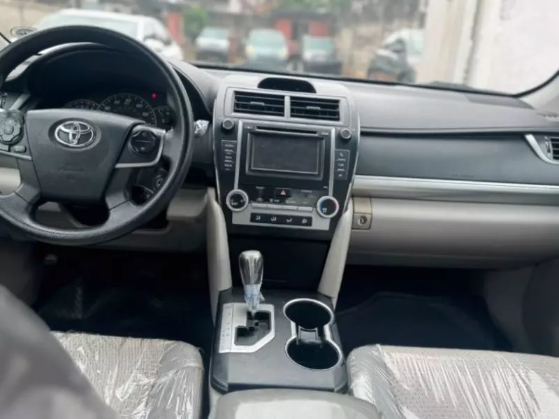 TOYOTA Camry   - 2013