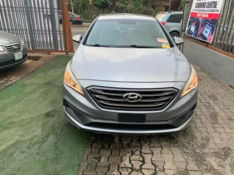 Hyundai Sonata   - 2015