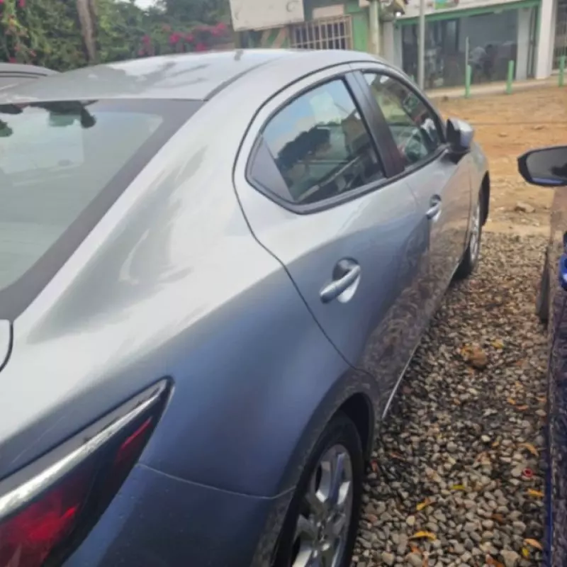 TOYOTA Yaris iA   - 2018