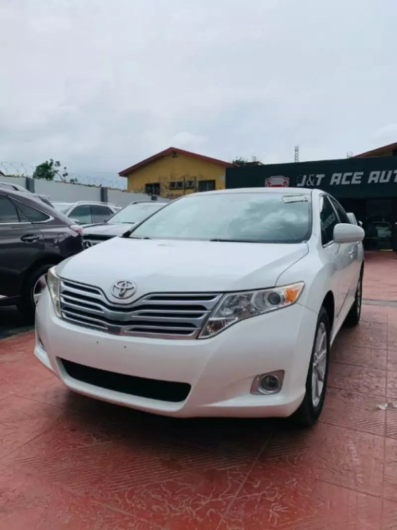 Toyota Venza   - 2010