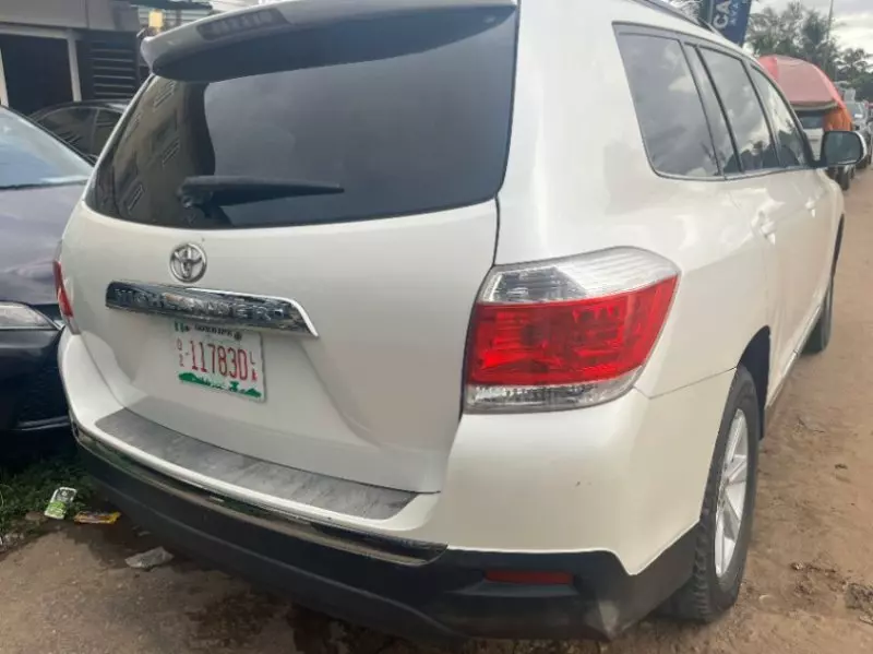 Toyota Highlander - 2013