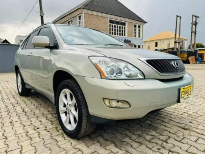 Lexus RX   - 2009