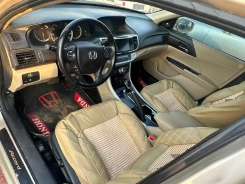 Honda Accord - 2013