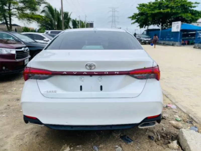 TOYOTA Avalon   - 2023