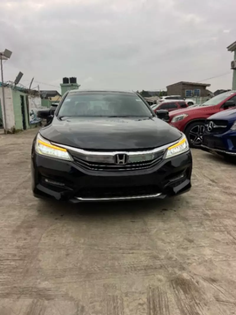 Honda Accord   - 2016