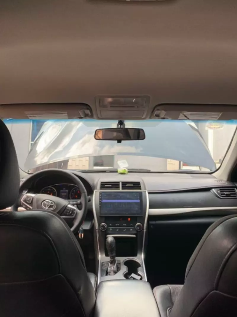 Toyota Camry   - 2016