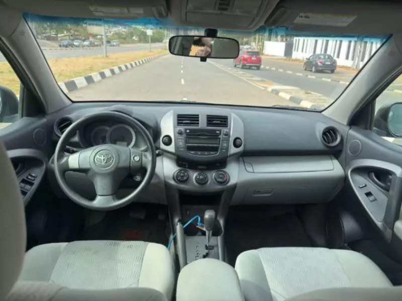 Toyota RAV4 - 2009