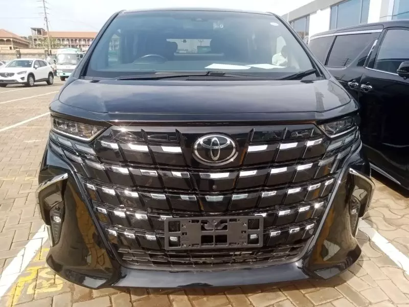 Toyota Alphard   - 2021