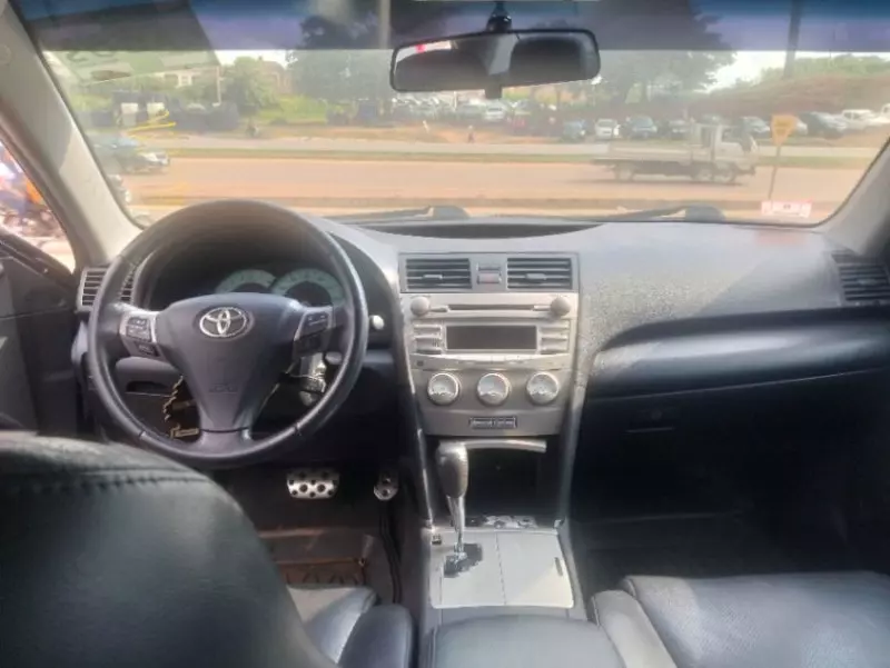 TOYOTA Camry   - 2011