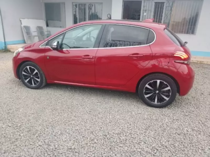 Peugeot 2008   - 2018