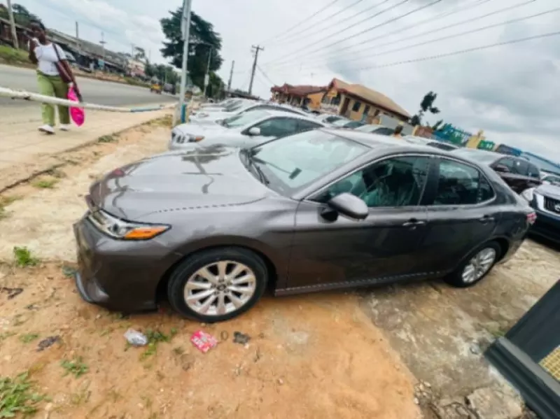 TOYOTA Camry   - 2018