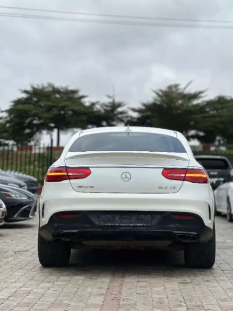 Mercedes-Benz GLE 43 AMG - 2017
