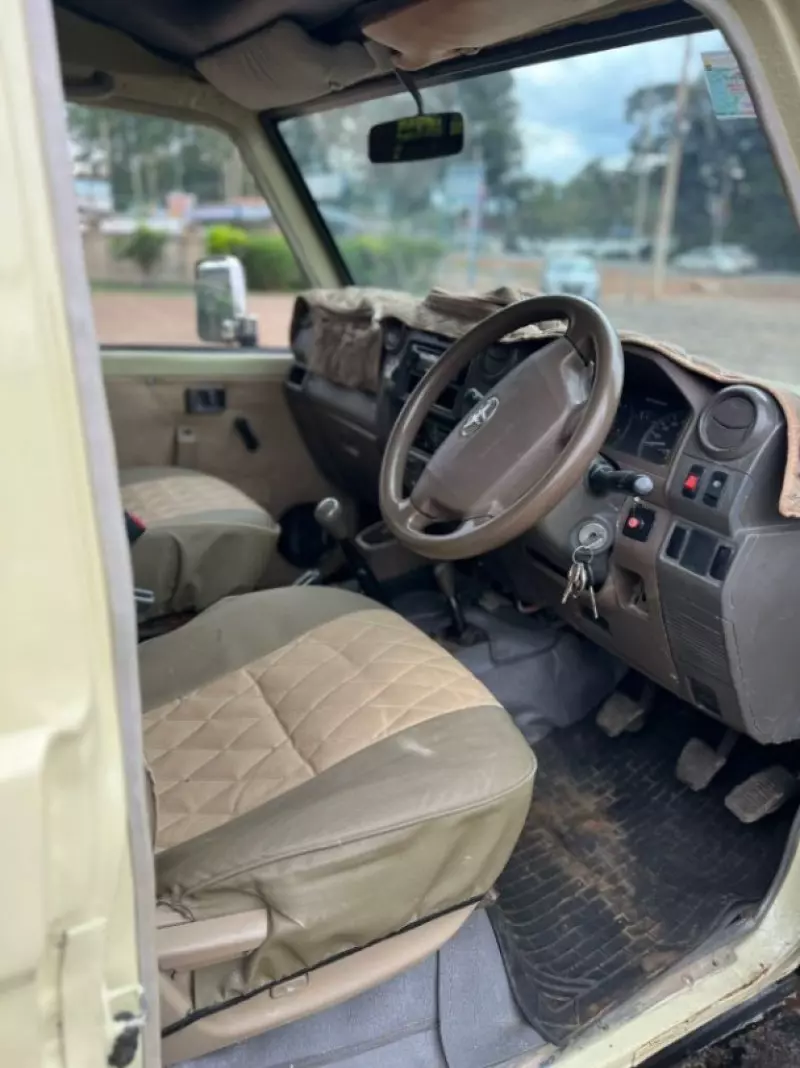 Toyota Land Cruiser   - 2017