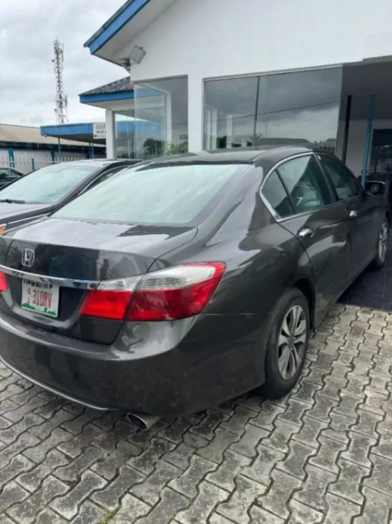 Honda Accord   - 2013