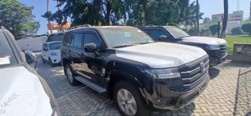 TOYOTA Land Cruiser GXR   - 2026