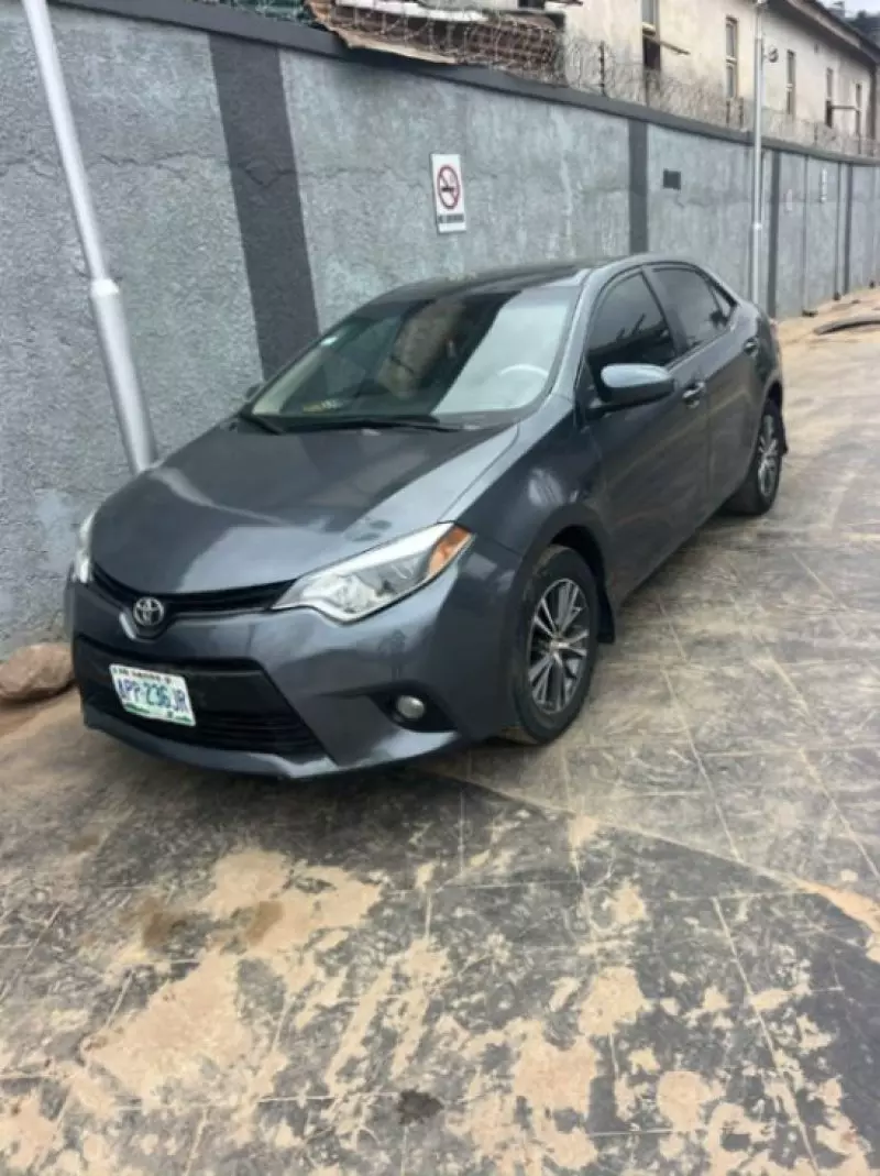 TOYOTA Corolla   - 2016