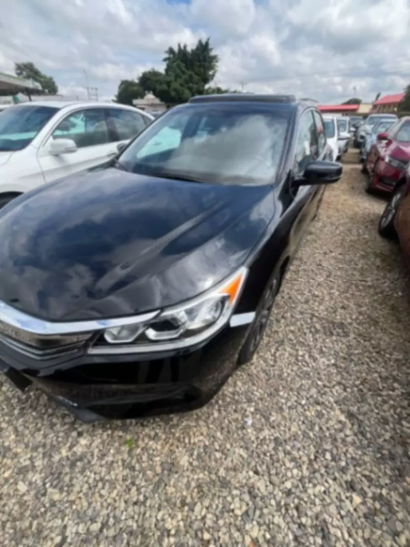 Honda Accord   - 2016