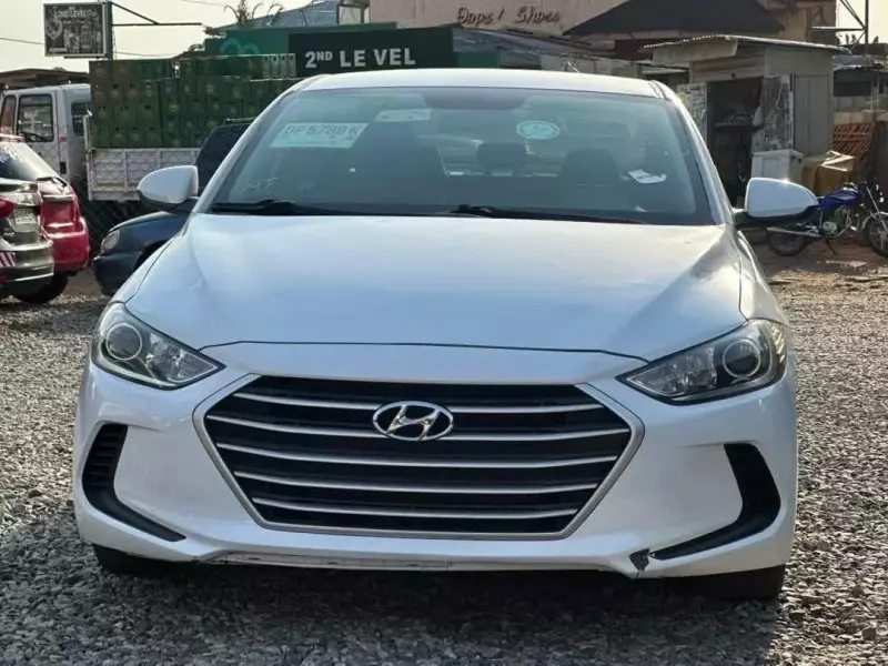 Hyundai Elantra   - 2017