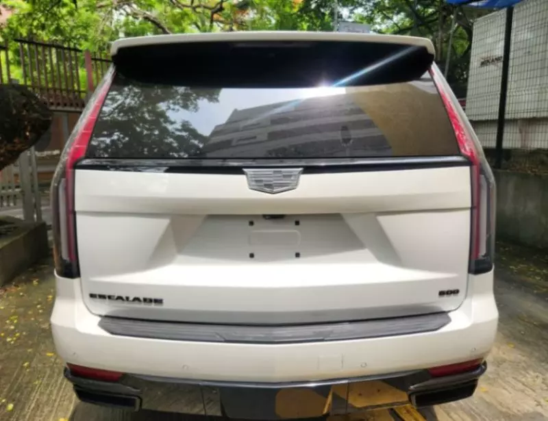 Cadillac Escalade   - 2024