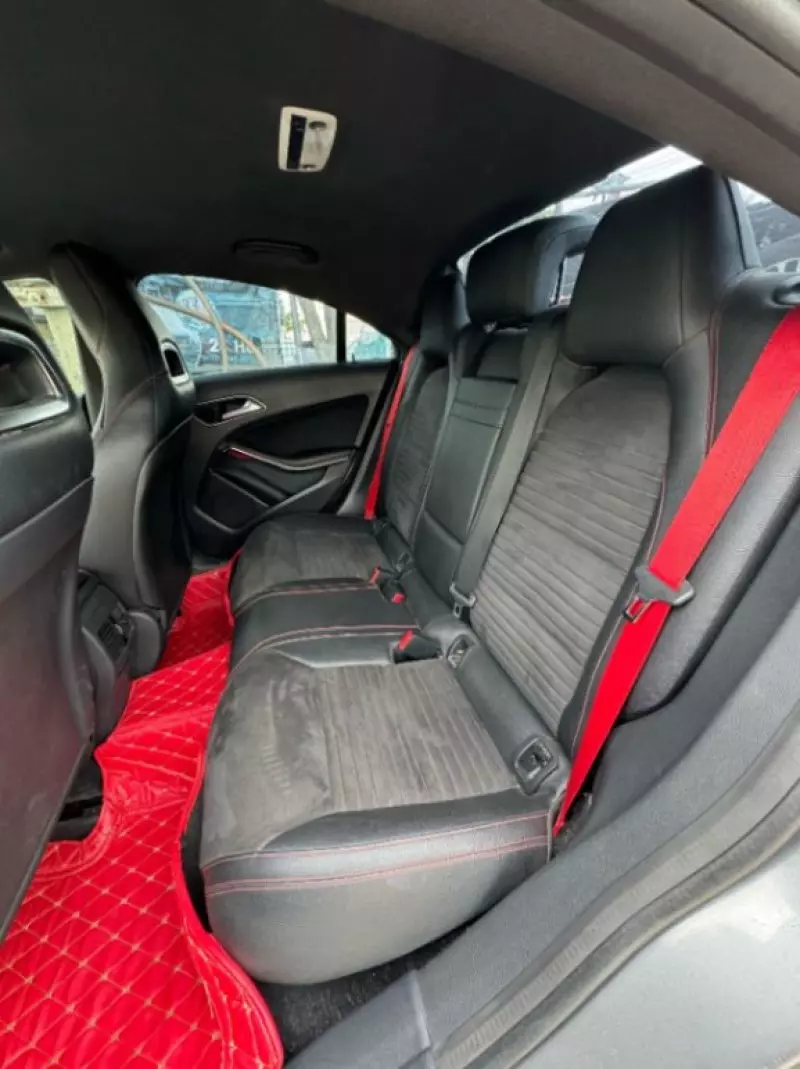 Mercedes-Benz CLA 250   - 2015