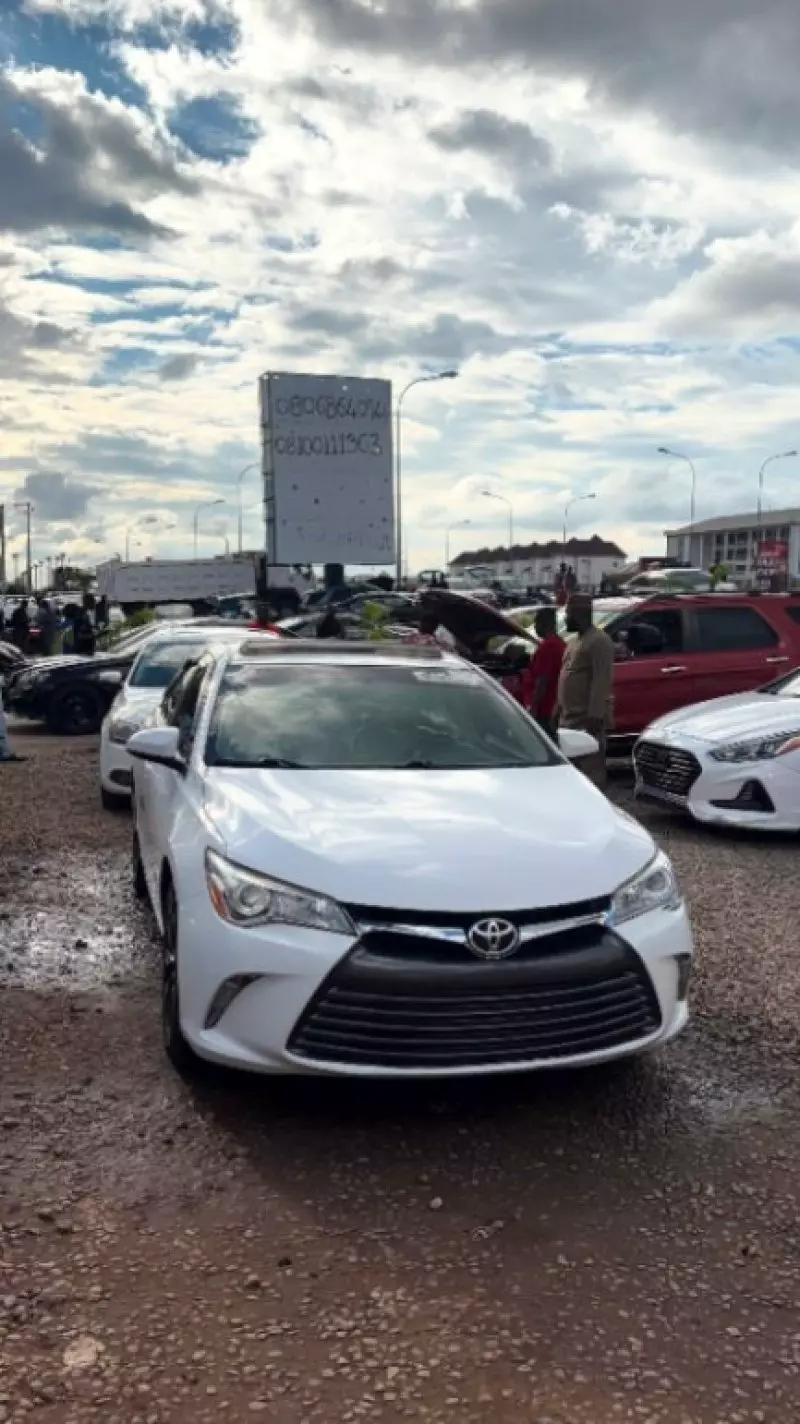 TOYOTA Camry   - 2017