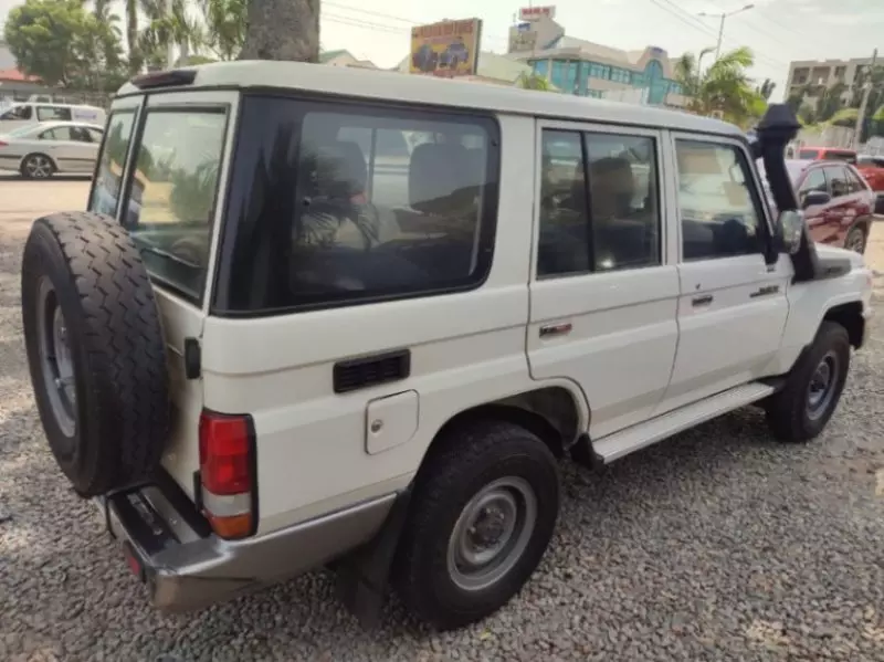 Toyota Land Cruiser   - 2017
