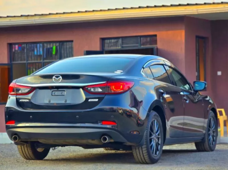 Mazda Atenza    - 2016