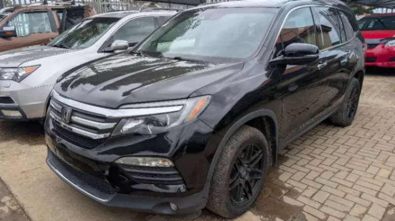Honda Pilot - 2016