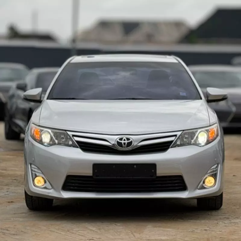 TOYOTA Camry   - 2013