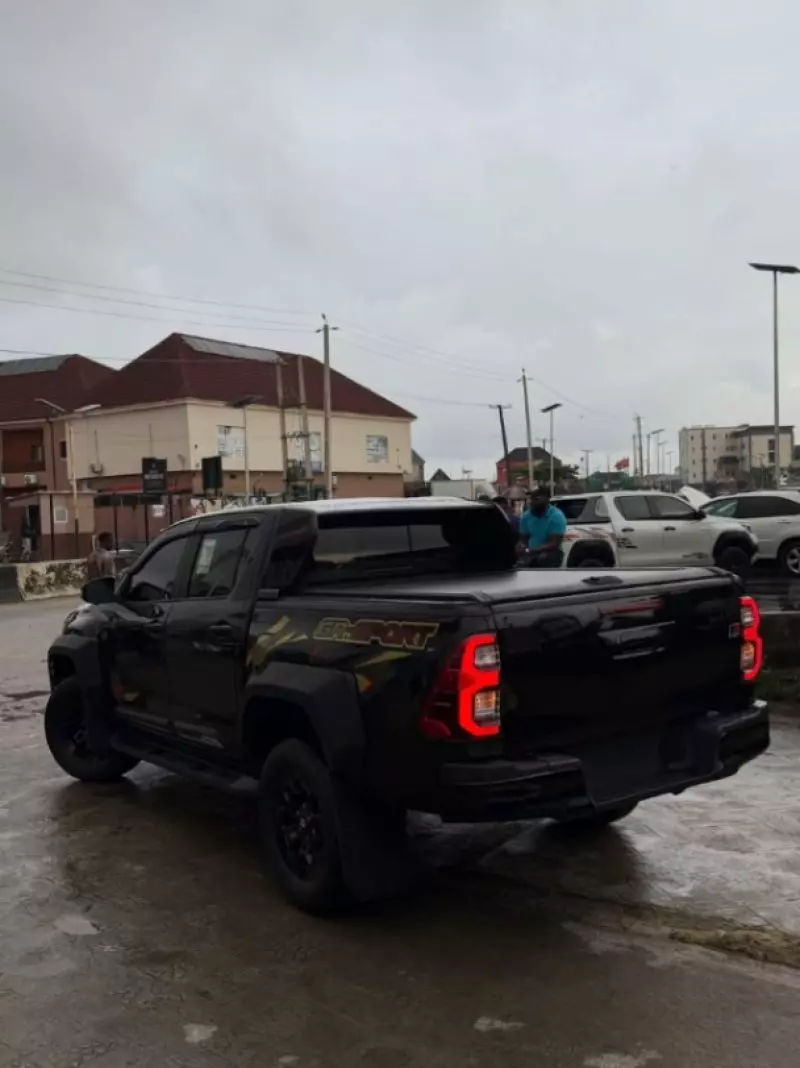 TOYOTA Hilux - 2020