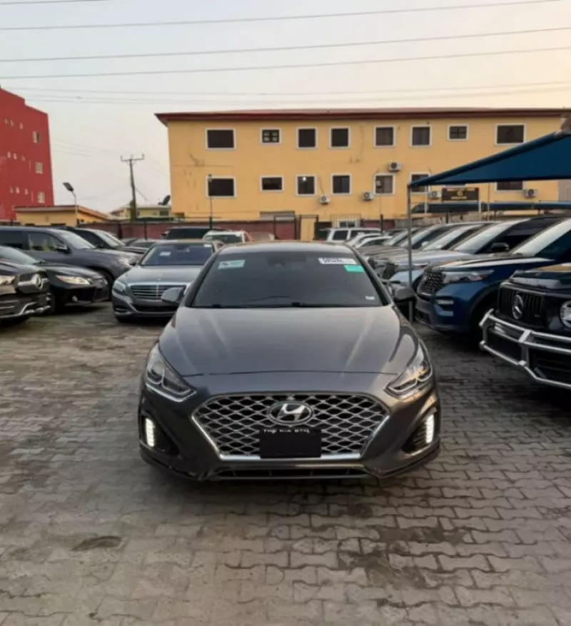 Hyundai Sonata   - 2018