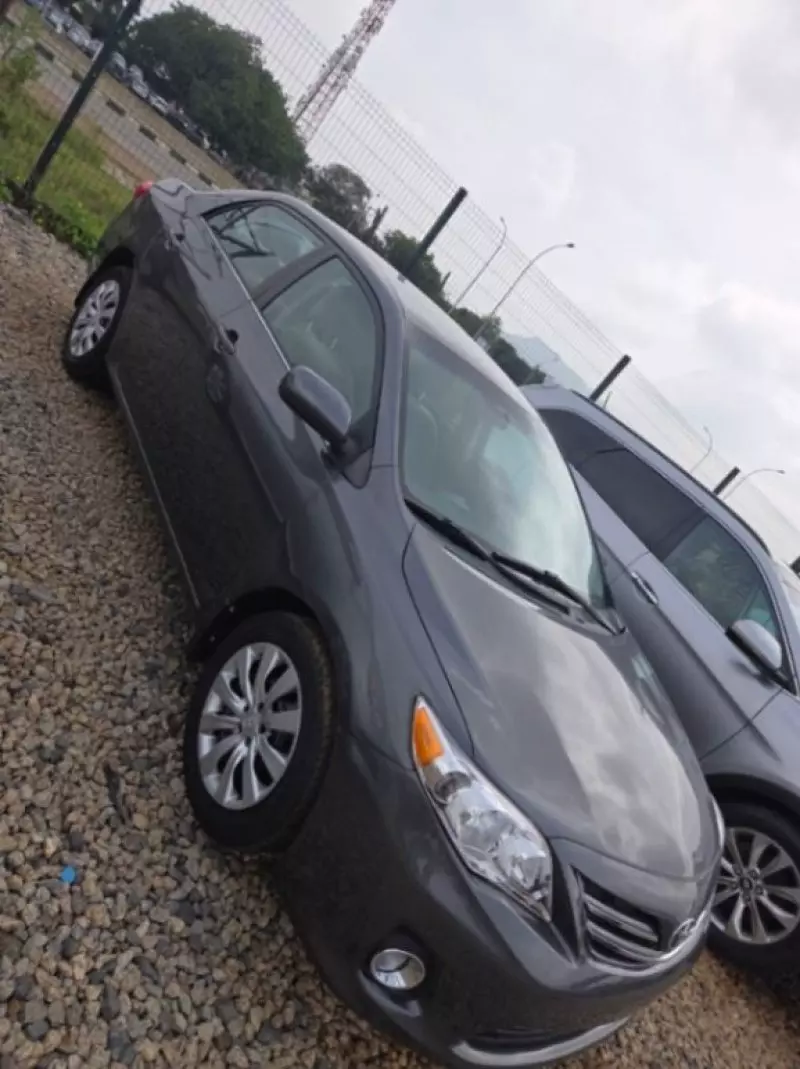 TOYOTA Corolla - 2013