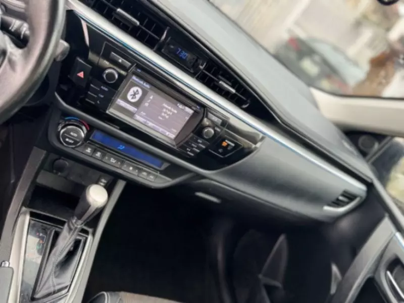 Toyota Corolla   - 2014