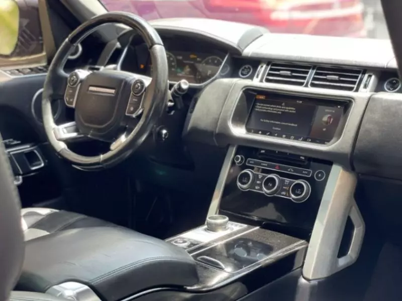 Land Rover Range Rover   - 2017