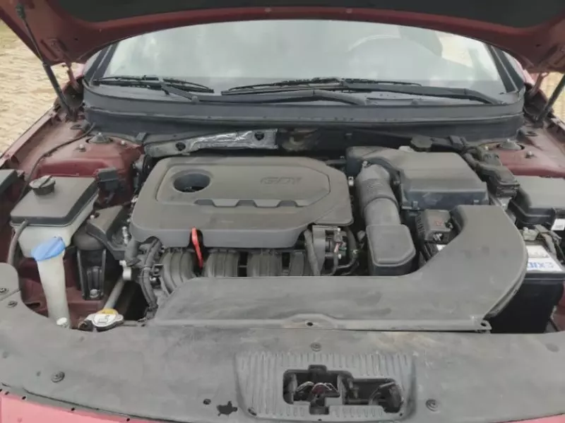 Hyundai Sonata   - 2015