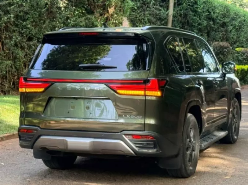 Lexus LX 600   - 2022