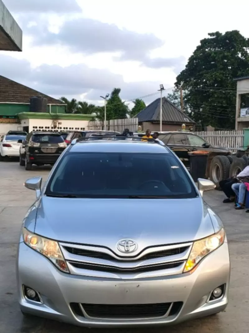 TOYOTA Venza   - 2015