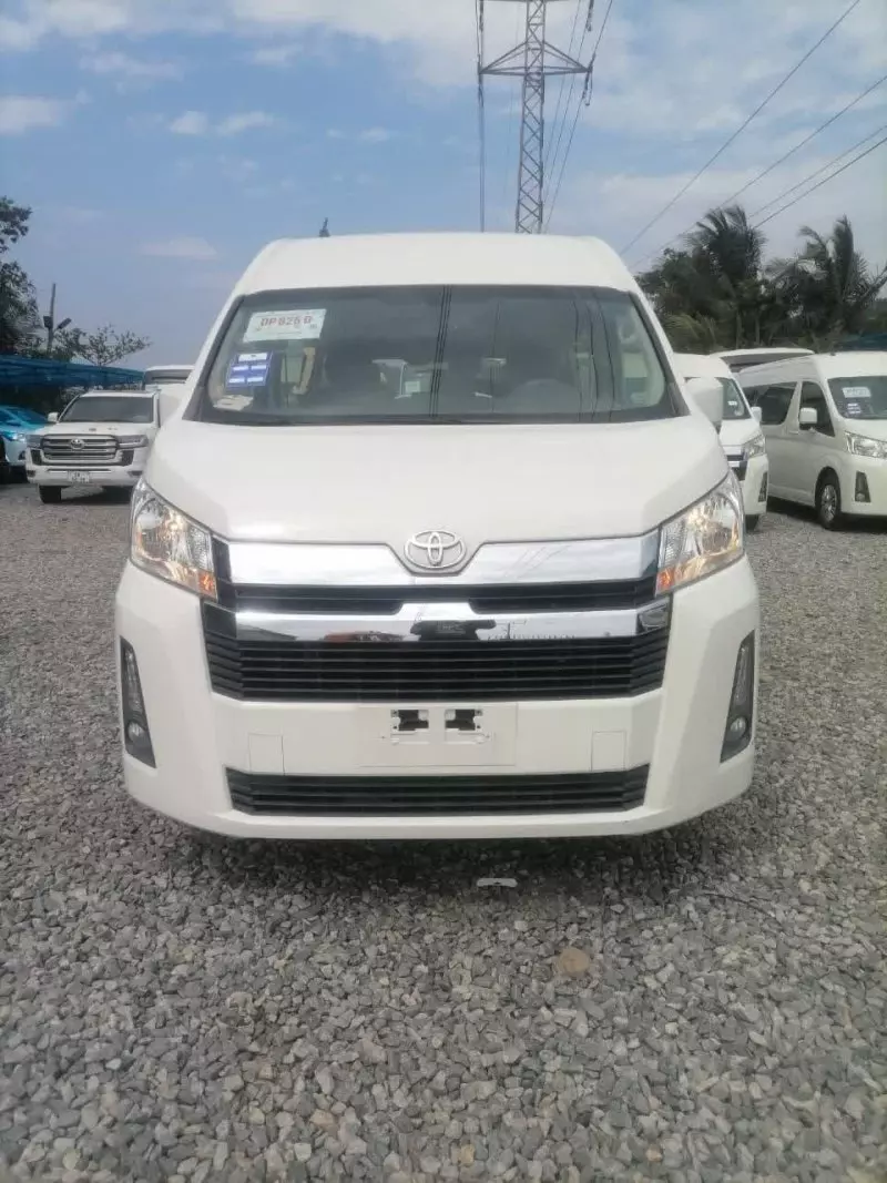 TOYOTA Hiace   - 2023