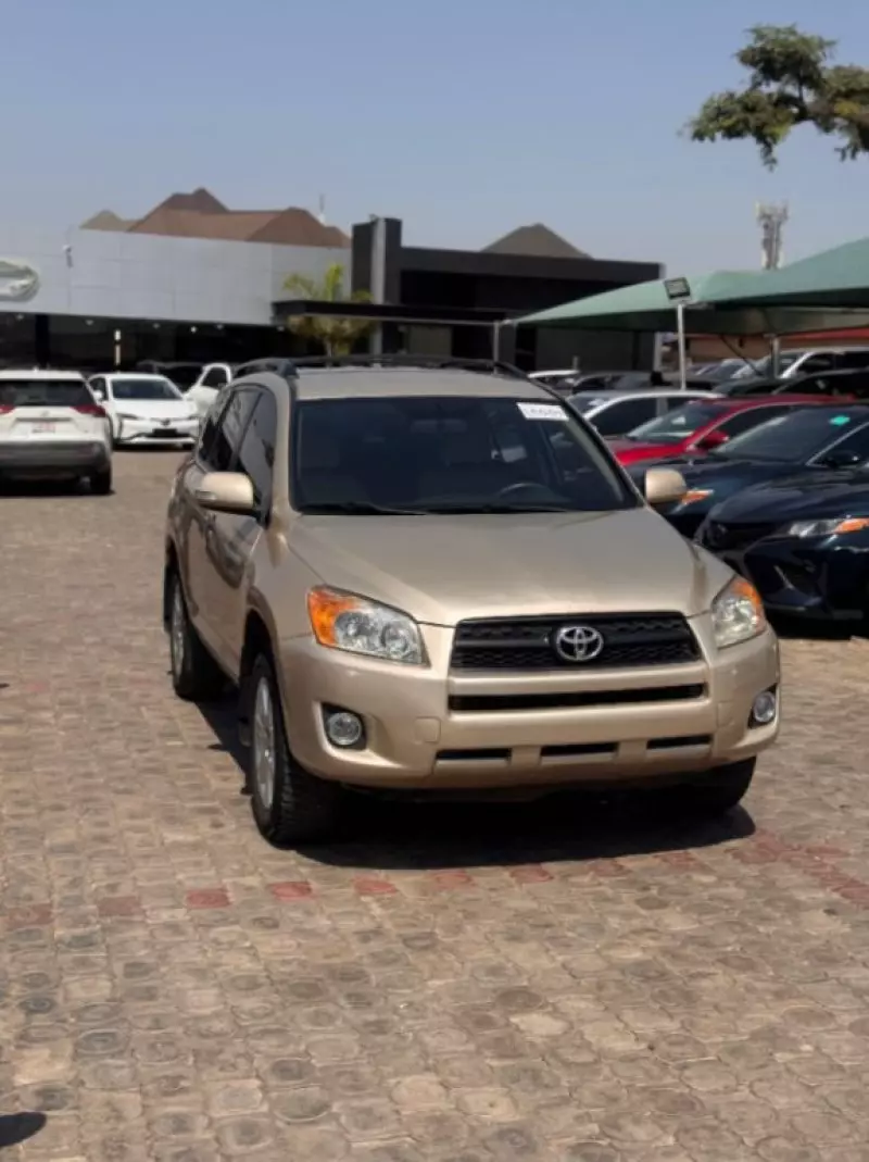 Toyota RAV 4   - 2009