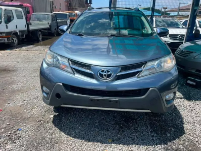 TOYOTA RAV 4   - 2013