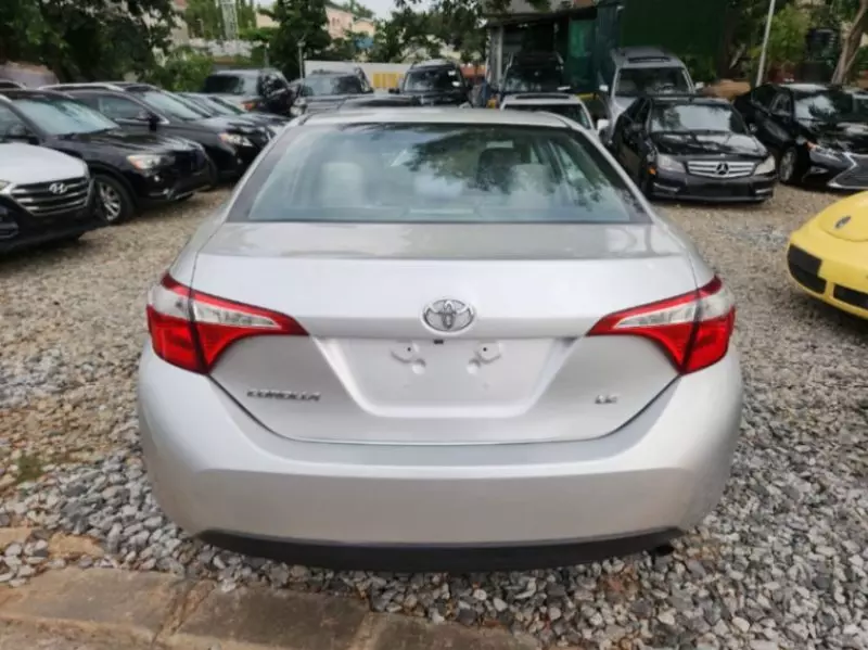 TOYOTA Corolla   - 2015