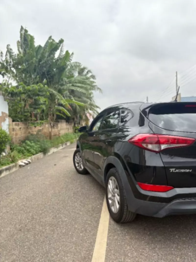 Hyundai Tucson   - 2016