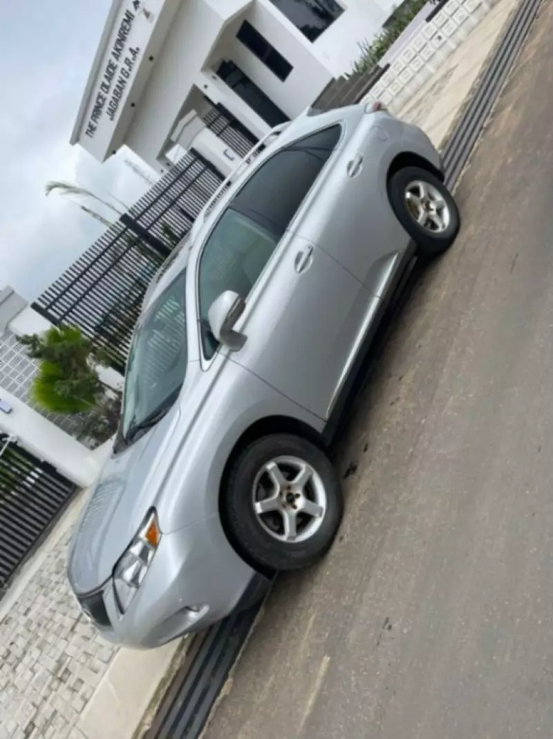 Lexus RX 350 - 2011