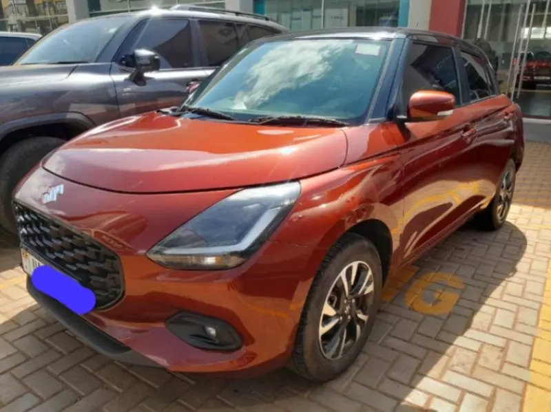 SUZUKI Swift GLX   - 2024