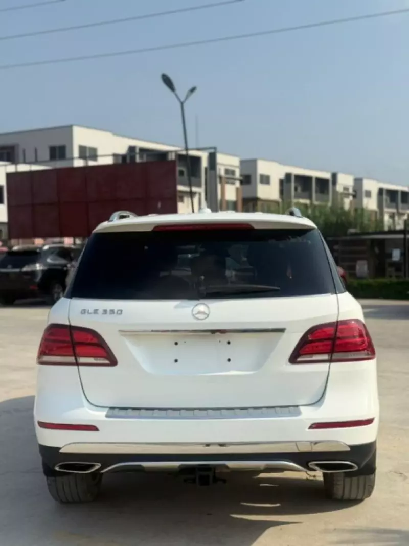Mercedes-Benz GLE 350   - 2016