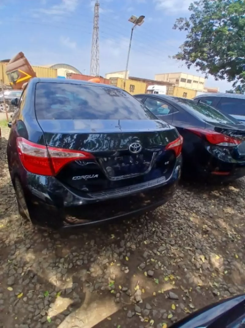 TOYOTA Corolla - 2017