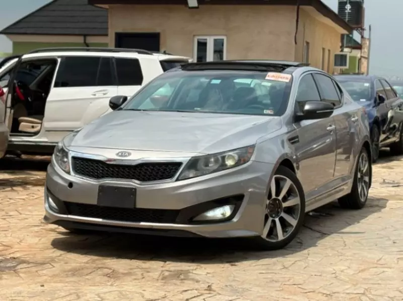 KIA Optima   - 2012