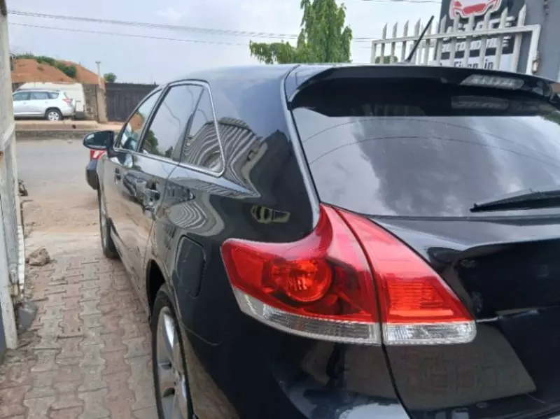 Toyota Venza   - 2017